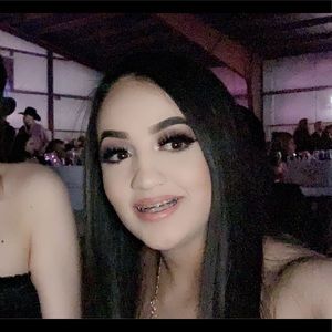 Meet your Posher, Marcela